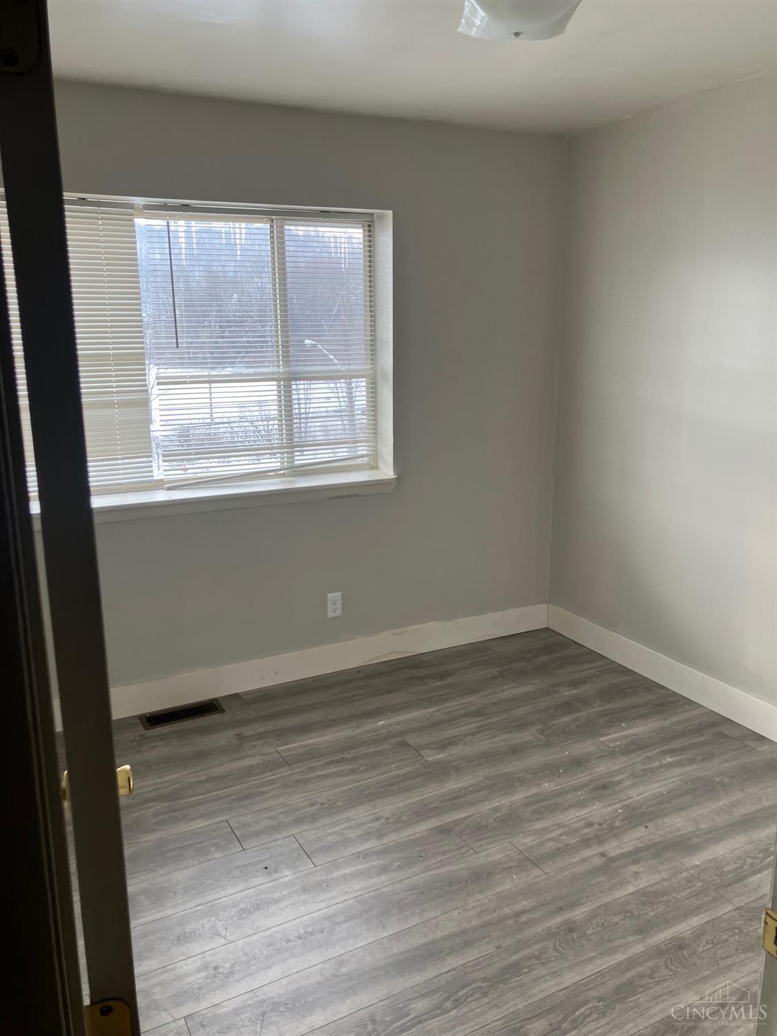 4136 River Road, Unit 5 Cincinnati, OH 45204 - Photo 5 of 7