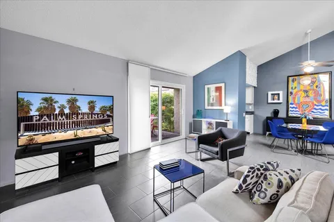 $289,900 | 1474 South Camino Real, Palm Springs, CA 92264