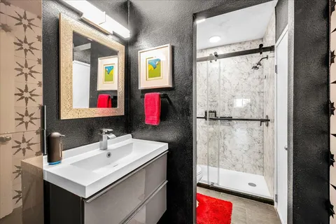 $299,900 | 1474 South Camino Real, Palm Springs, CA 92264