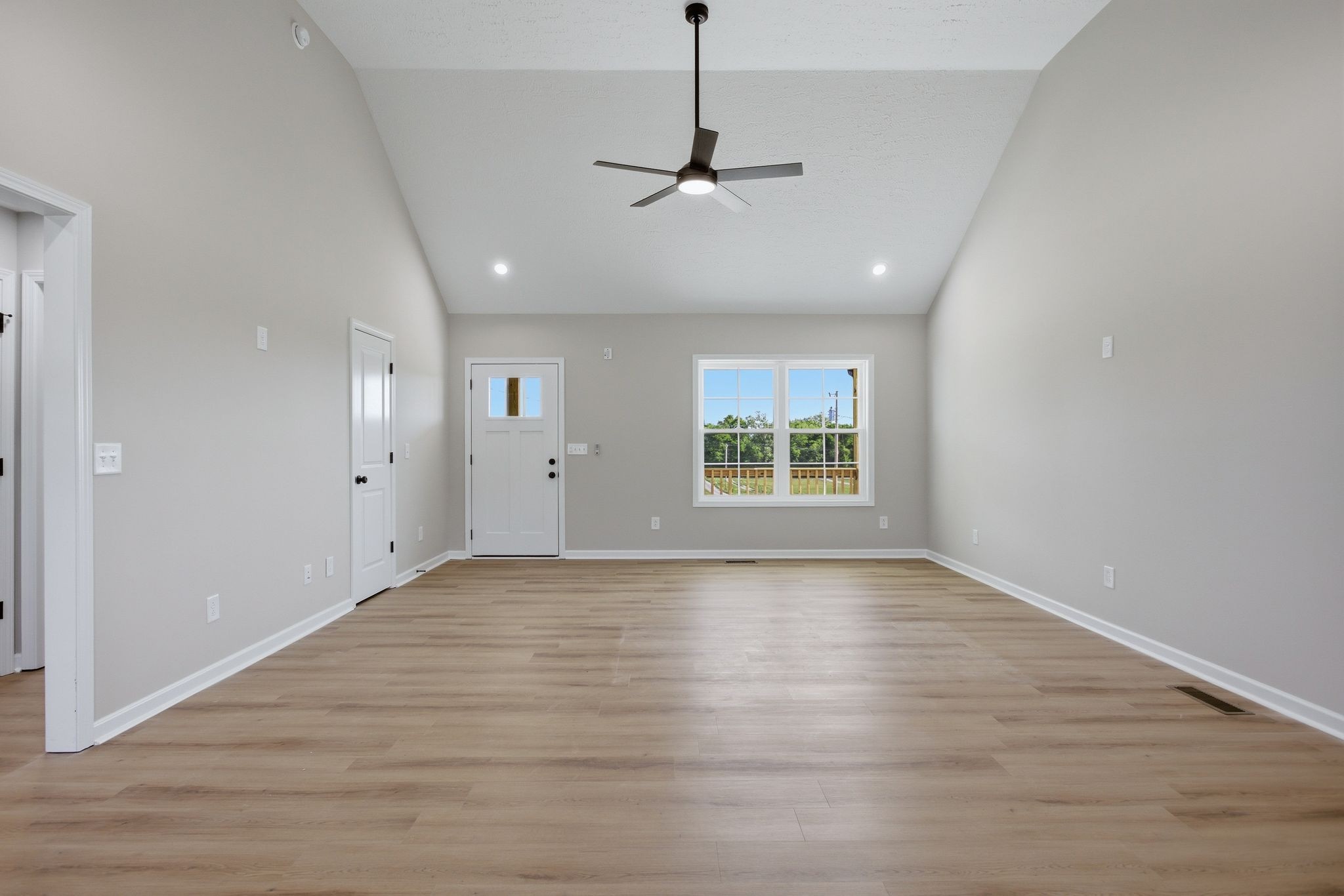 2161 Claude Fox Road Cornersville, TN 37047 - Photo 6 of 22