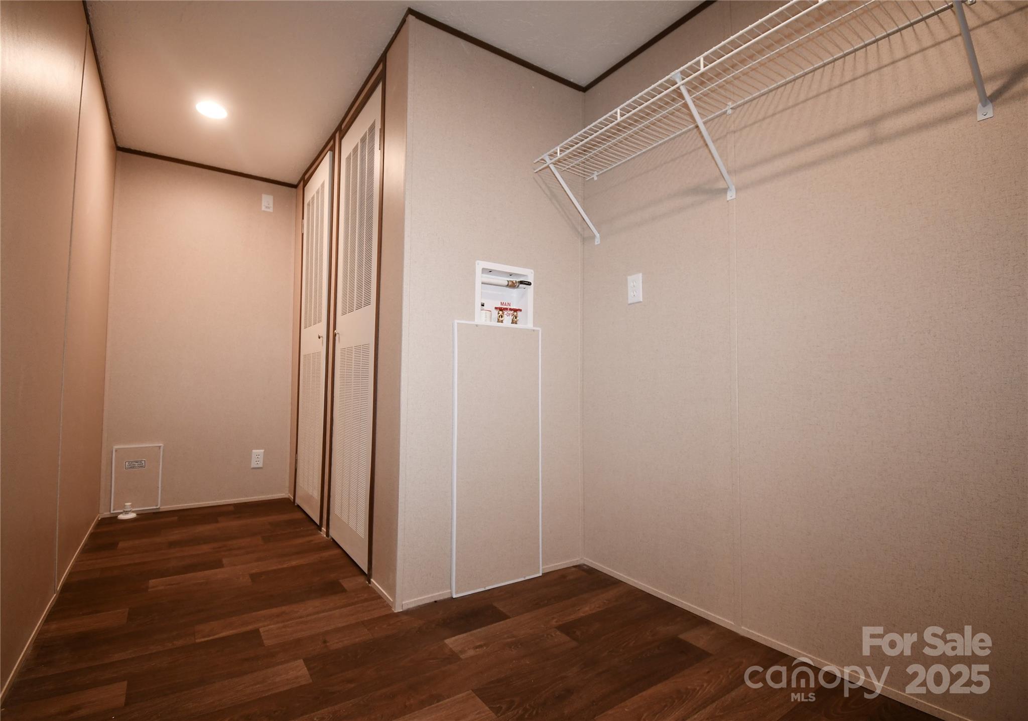 5339 Lockhart Road Kershaw, SC 29067 - Photo 28 of 28 a view of entryway