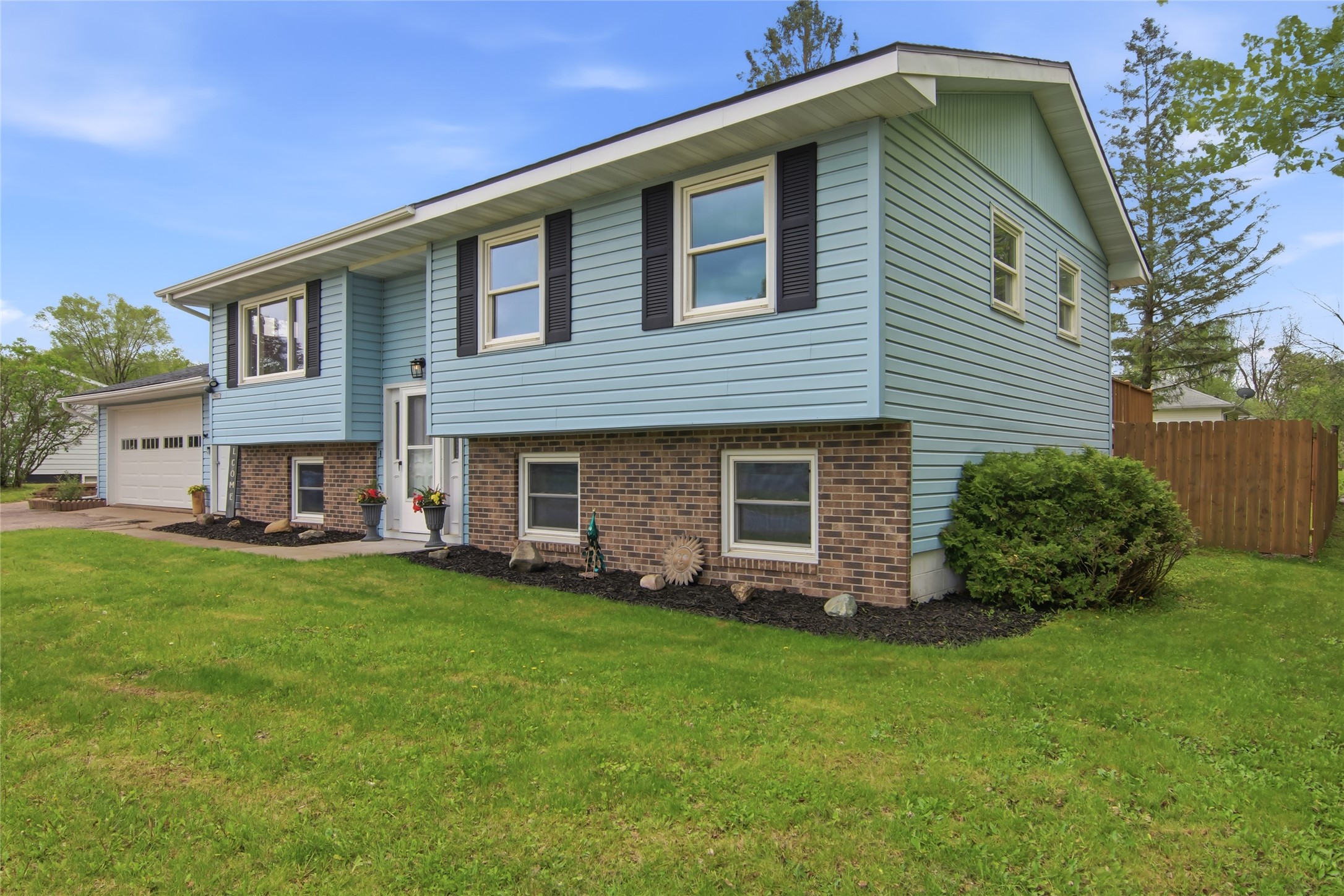 14007 2nd Street Osseo, WI 54758 - Photo 2 of 41