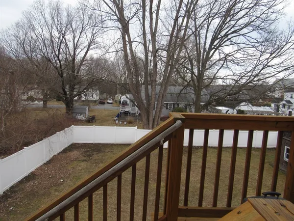 $3,400 | 19 Chapman Street, Unit 2, Dracut, MA 01826