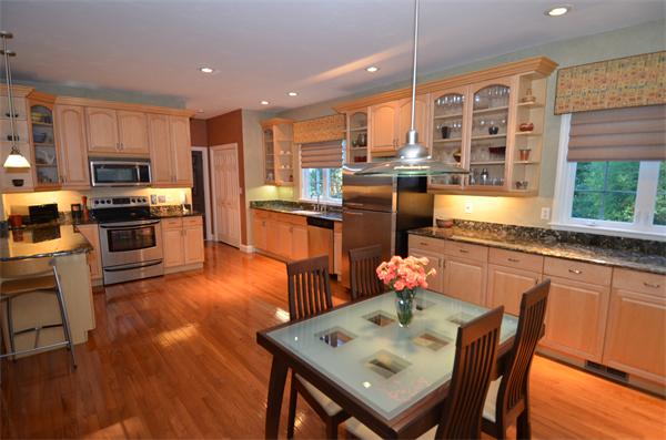 99 Spectacle Hill Road Bolton, MA 01740 - Photo 8 of 22