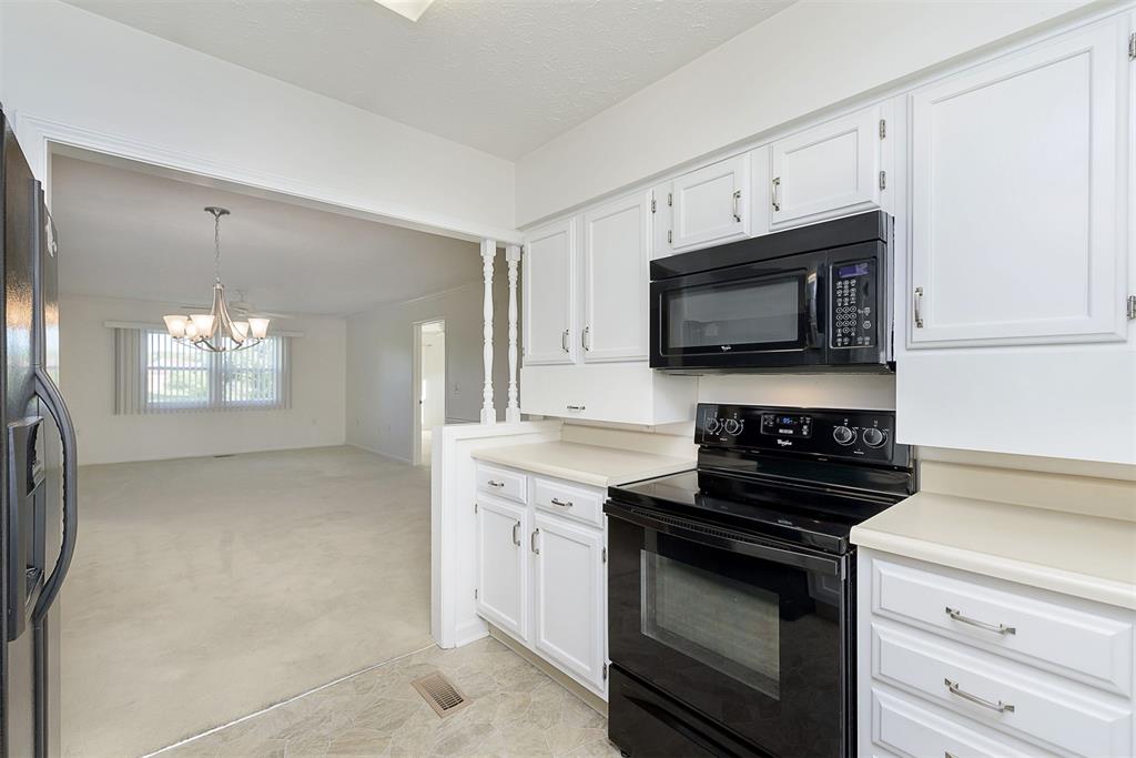 5318 Caring Cove, Unit B Indianapolis, IN 46268 - Photo 12 of 25