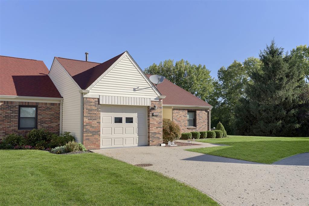 5318 Caring Cove, Unit B Indianapolis, IN 46268 - Photo 3 of 25