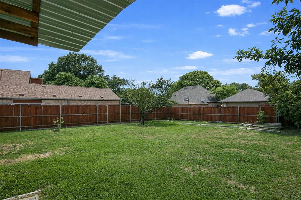 10135 Rita Road Dallas, TX 75243 - Photo 24 of 24 View of fenced backyard