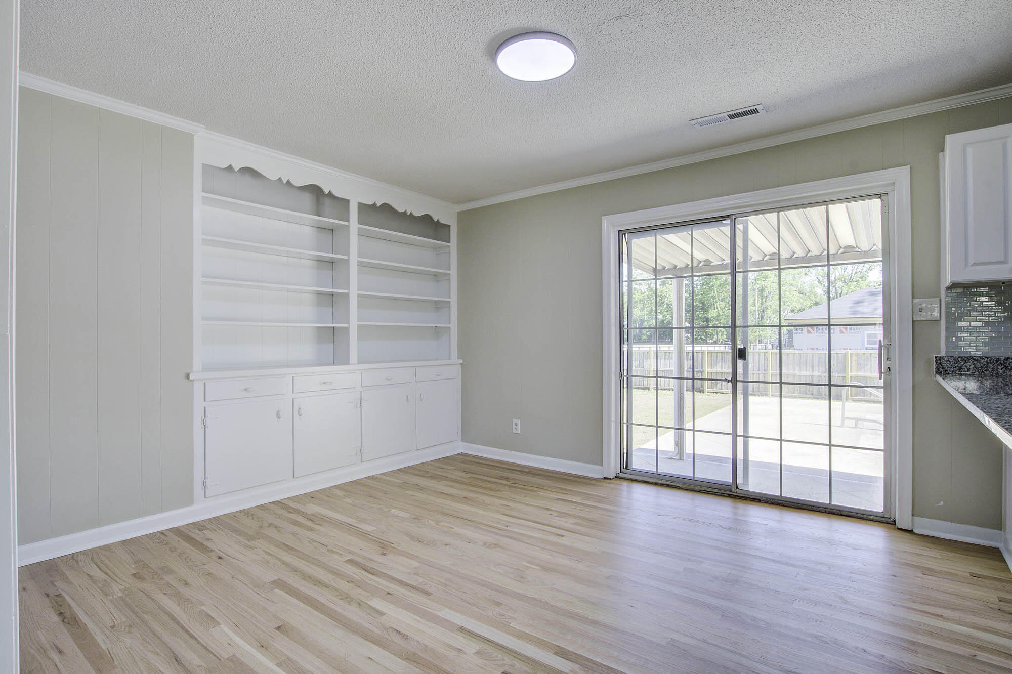 2500 Otranto Road North Charleston, SC 29406 - Photo 11 of 24 2500 (10)