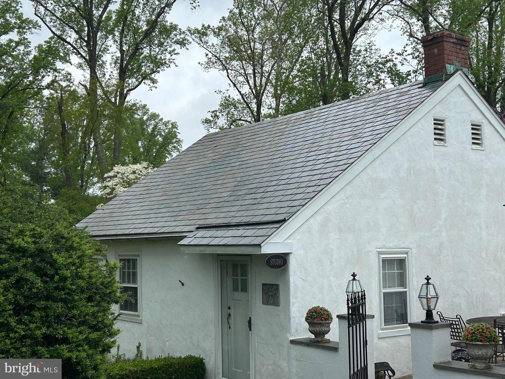 1521 Old Welsh Road Huntingdon Valley, PA 19006 - Photo 20 of 38 a backyard of a house with seating space