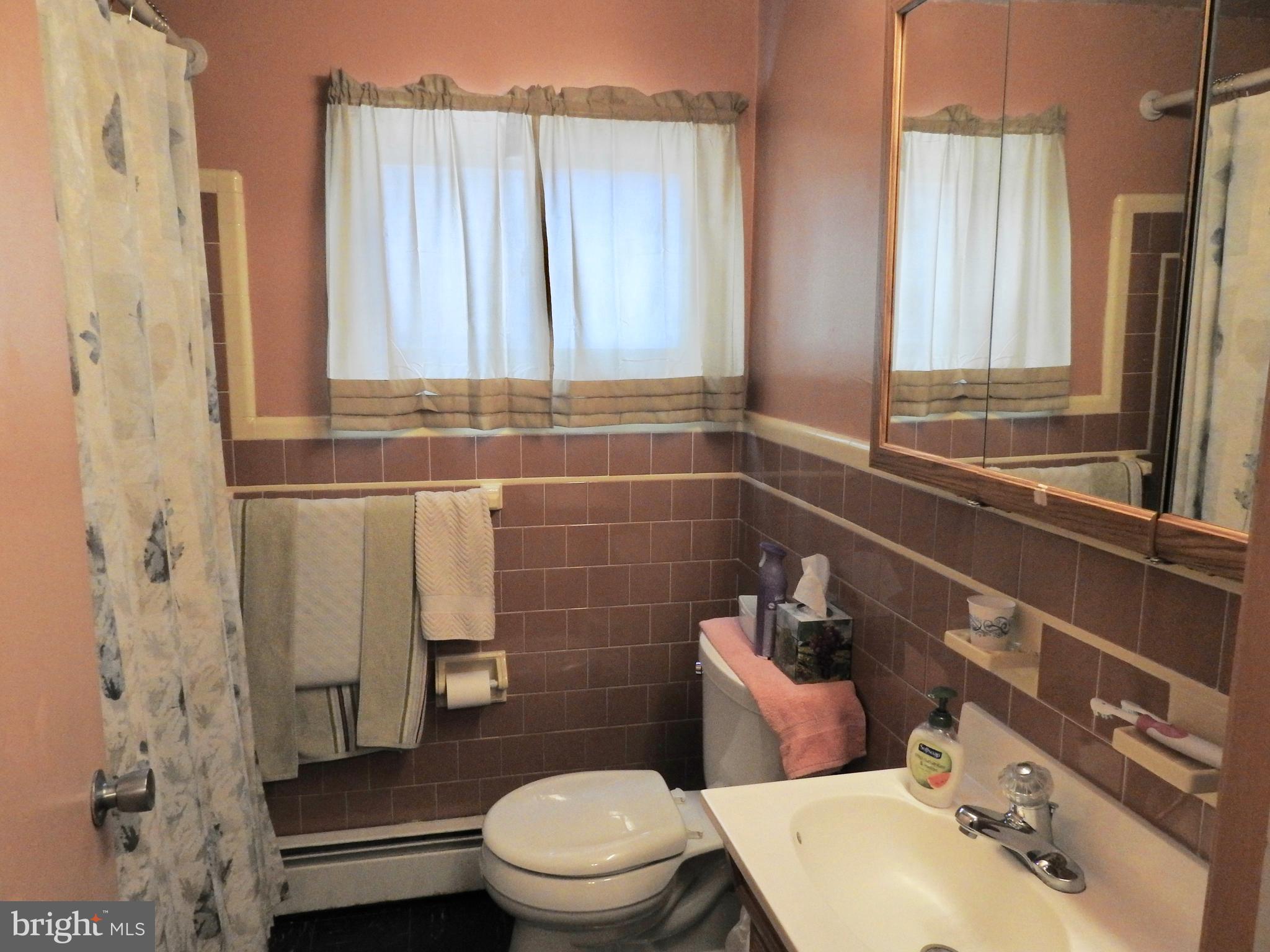 951 Chesterfield Road Haddonfield, NJ 08033 - Photo 12 of 28 Full Bathroom 2