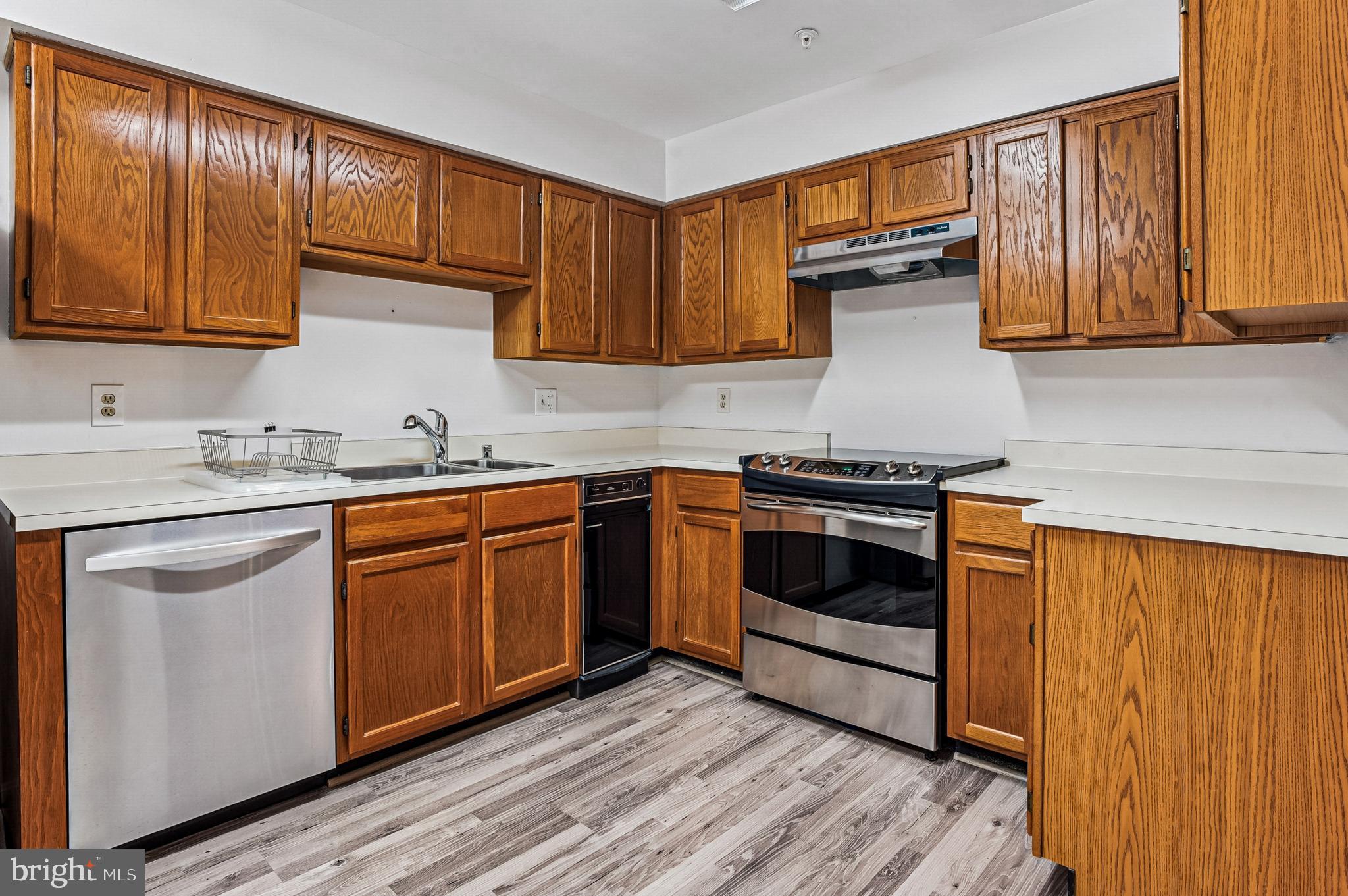 2900 Shipmaster Way, Unit 216 Annapolis, MD 21401 - Photo 16 of 53 Ample Wood Storage Cabinetry