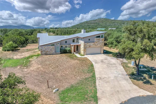 $575,000 | 51 Starry Night, Concan, TX 78838