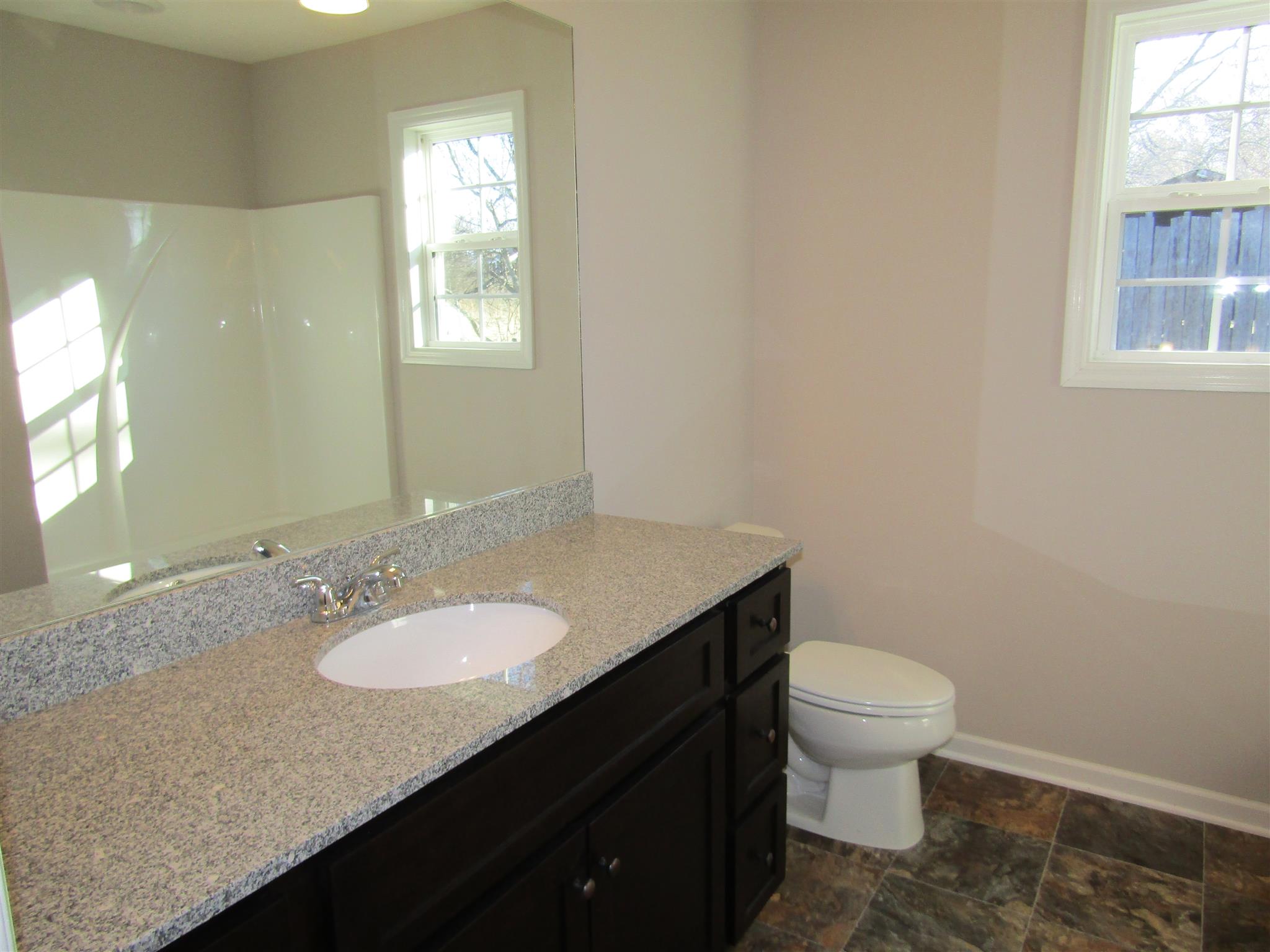 1150 Webb Road Lewisburg, TN 37091 - Photo 13 of 14 Upstairs bath