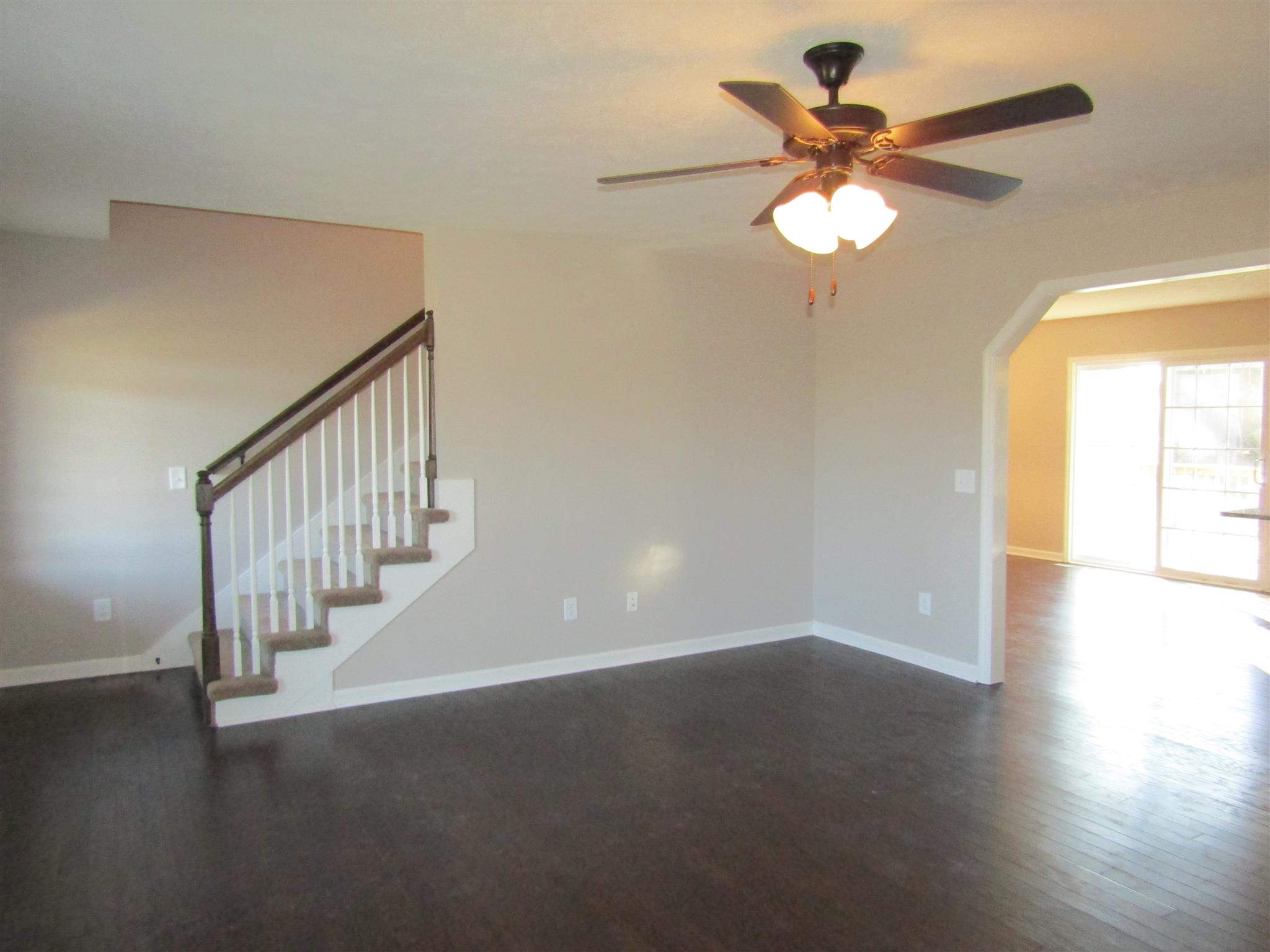 1150 Webb Road Lewisburg, TN 37091 - Photo 3 of 14 Living Room
