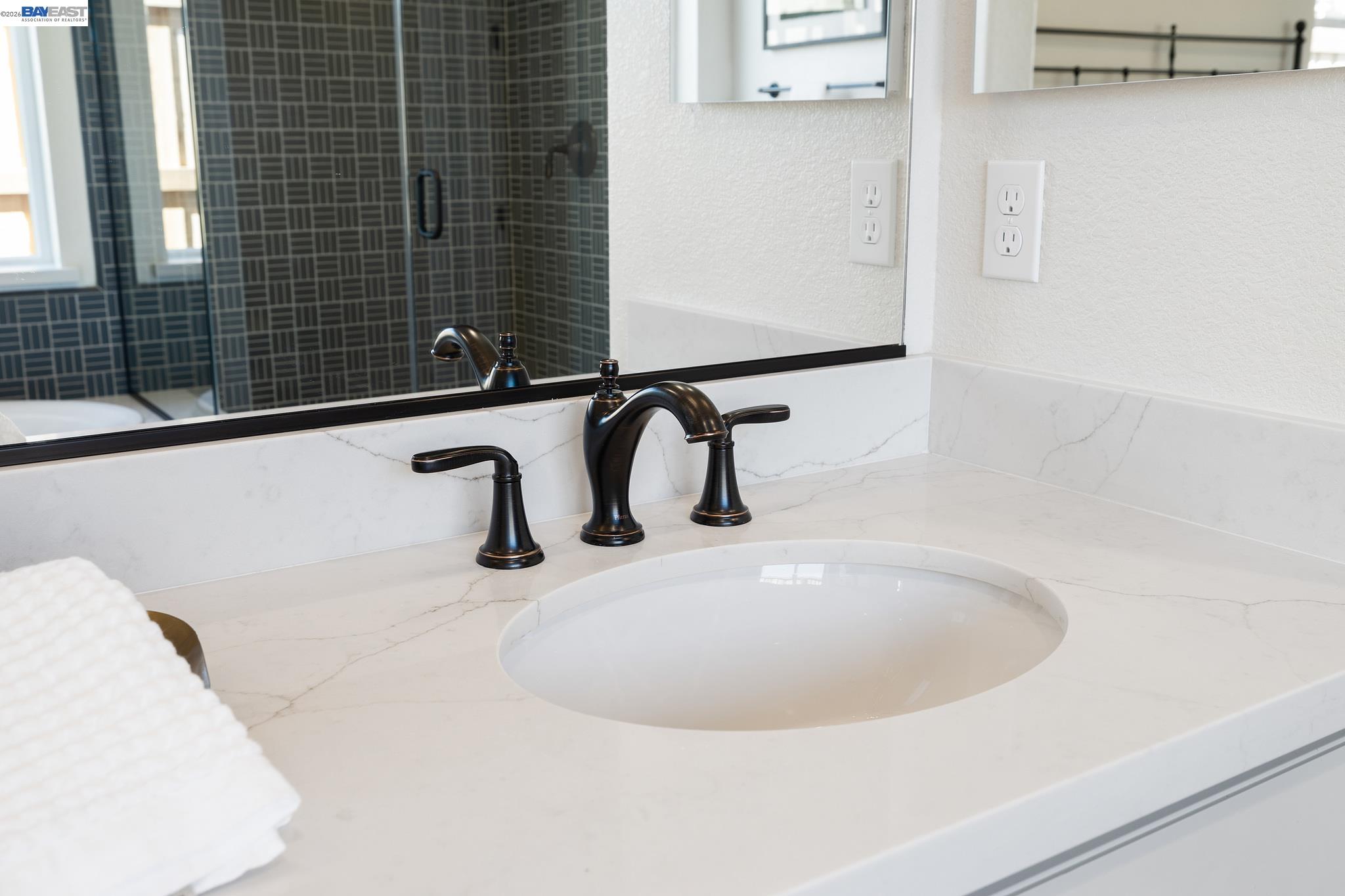 1504 Millennium Way Fairfield, CA 94533 - Photo 27 of 38 a bathroom with a sink and a bathtub