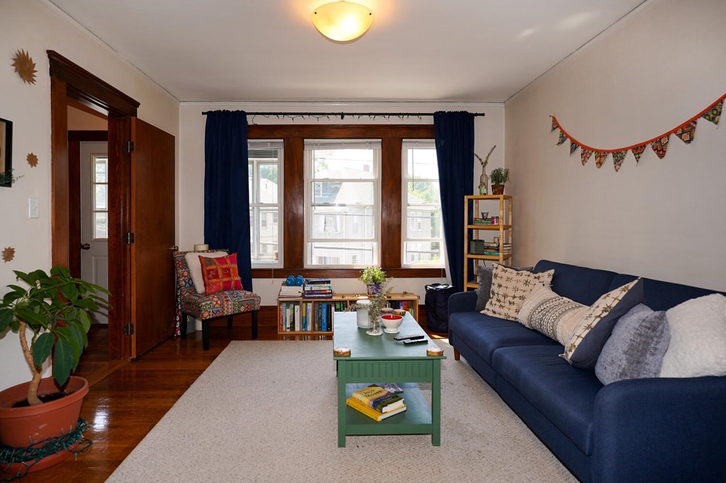 36-38 Creeley Road Belmont, MA 02478 - Photo 6 of 18 Gallery Image 6