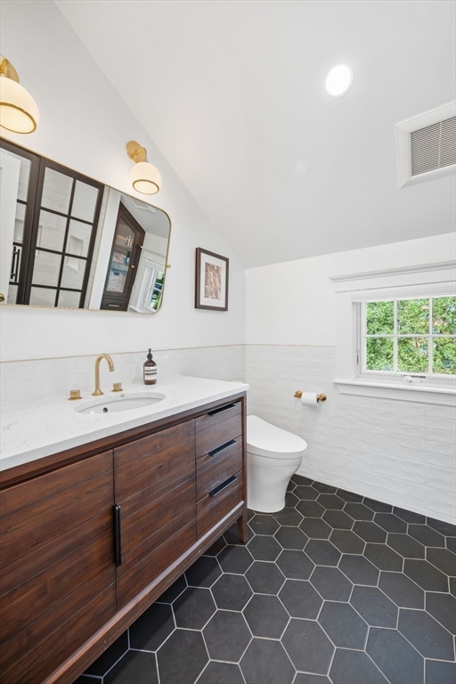 31 Elm Street Marblehead, MA 01945 - Photo 25 of 39