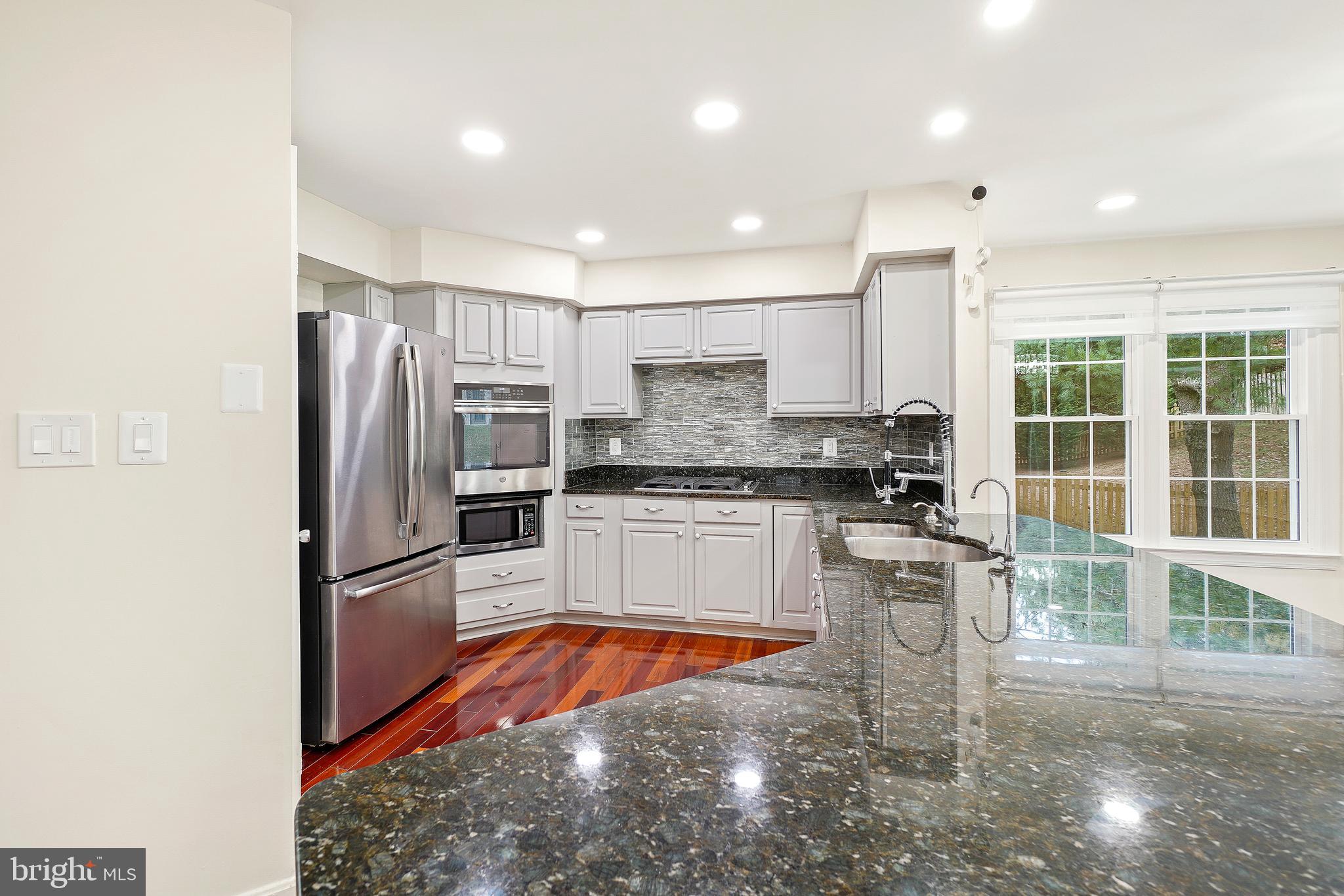 315 Argosy Drive Gaithersburg, MD 20878 - Photo 17 of 48 Main Level Kitchen