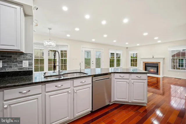 $4,725 | 315 Argosy Drive, Gaithersburg, MD 20878