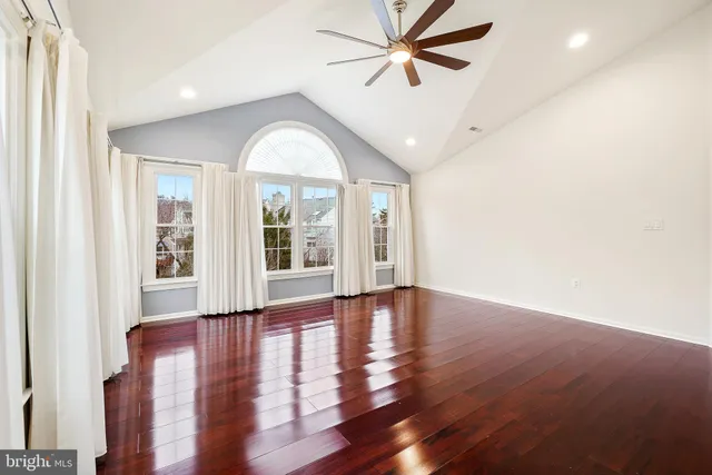 $4,725 | 315 Argosy Drive, Gaithersburg, MD 20878