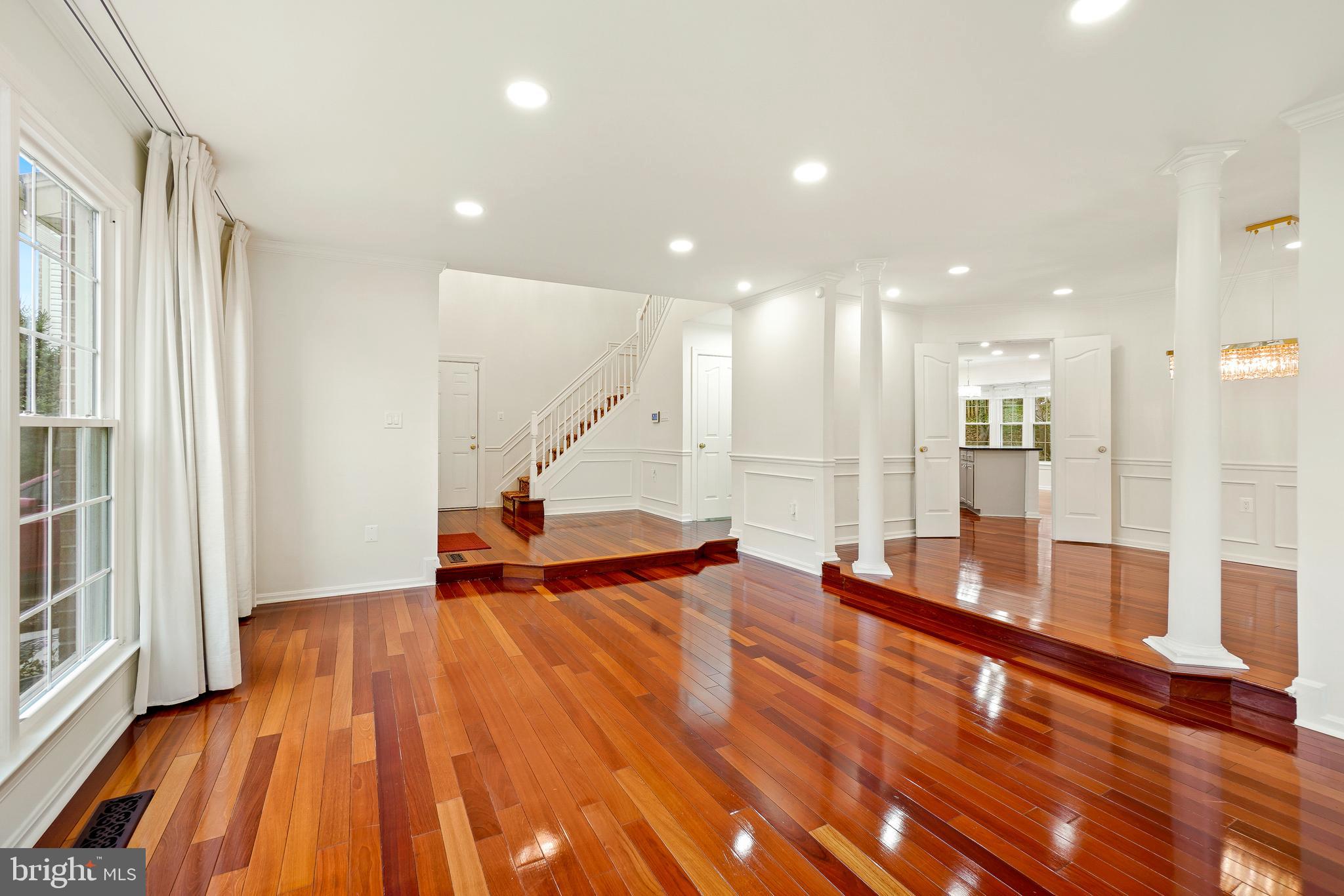 315 Argosy Drive Gaithersburg, MD 20878 - Photo 6 of 48 Main Level Foyer