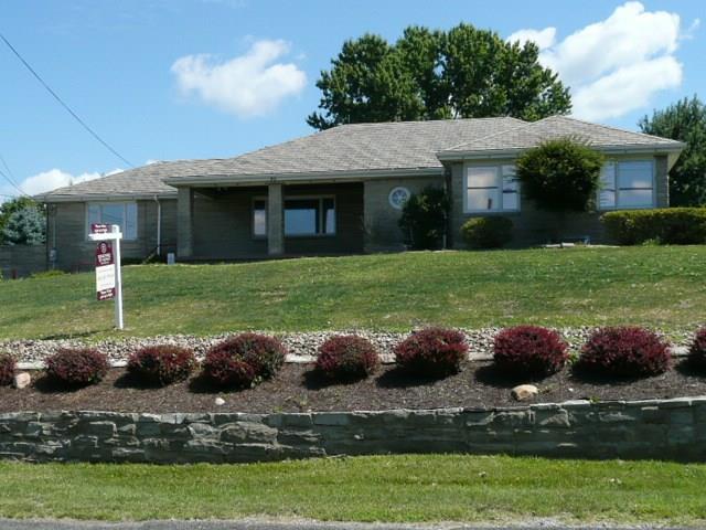 72 Coraopolis Road Coraopolis, PA 15108 - Photo 1 of 25 Gallery Image 1