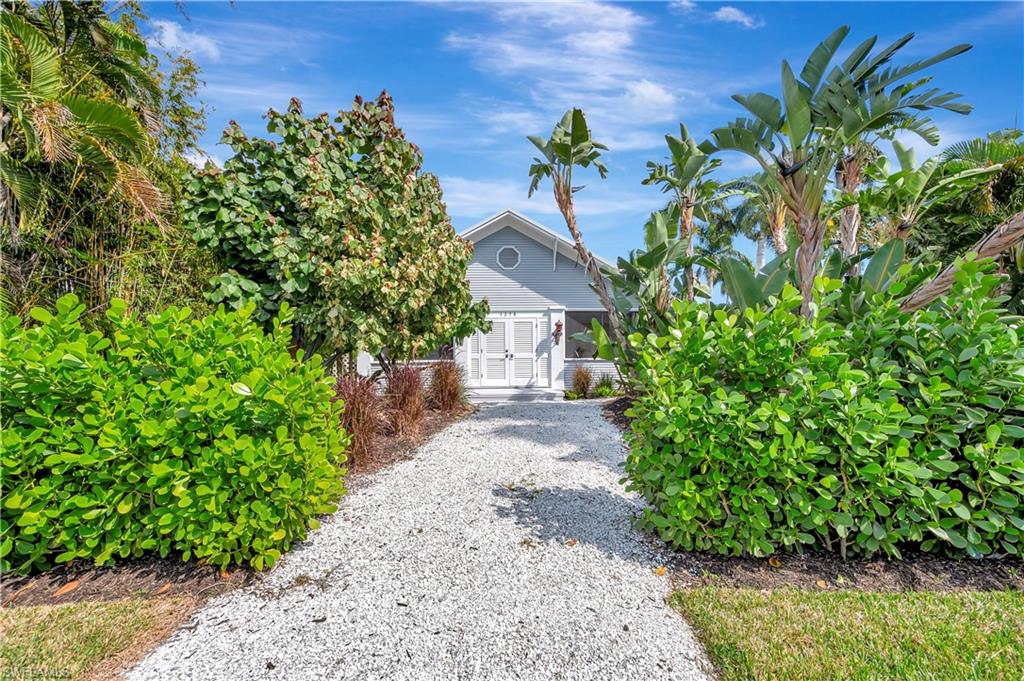 1375 Gordon Drive Naples, FL 34102 - Photo 31 of 37 Street View
