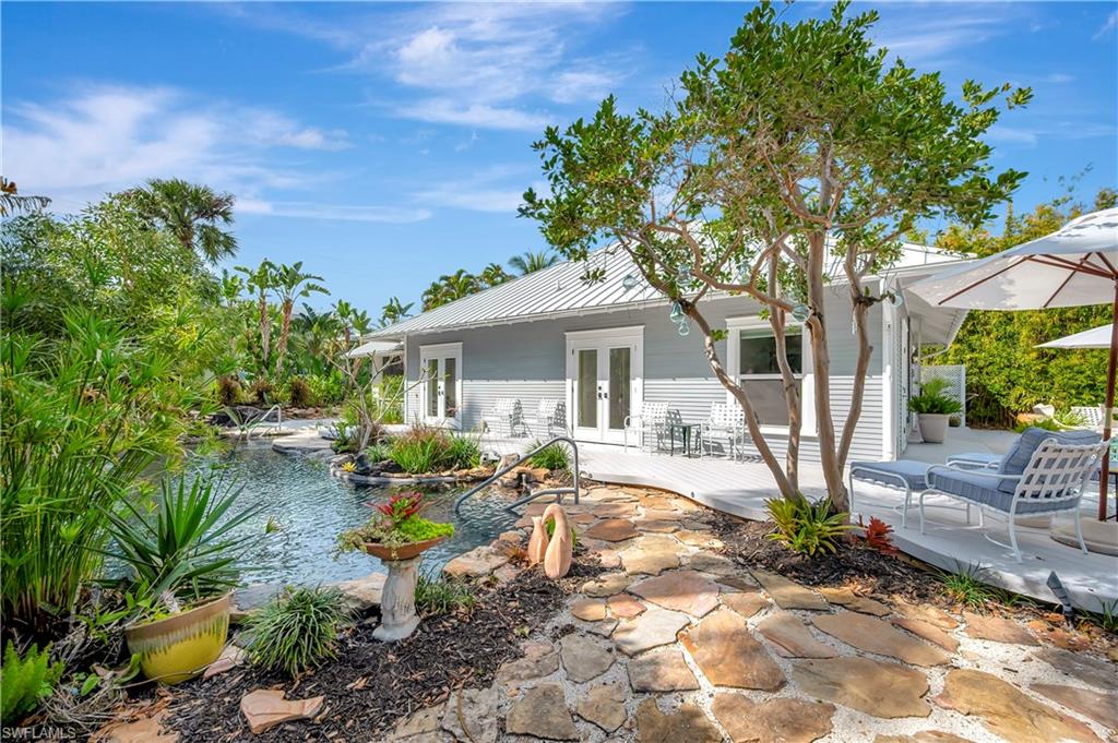 1375 Gordon Drive Naples, FL 34102 - Photo 32 of 37 Lagoon
