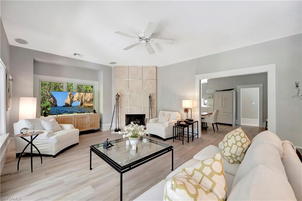 1375 Gordon Drive Naples, FL 34102 - Photo 8 of 37 Great Room