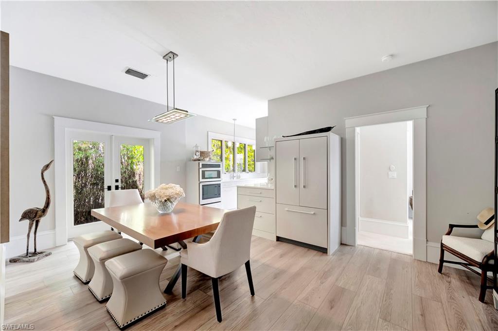 1375 Gordon Drive Naples, FL 34102 - Photo 10 of 37 Dining Room