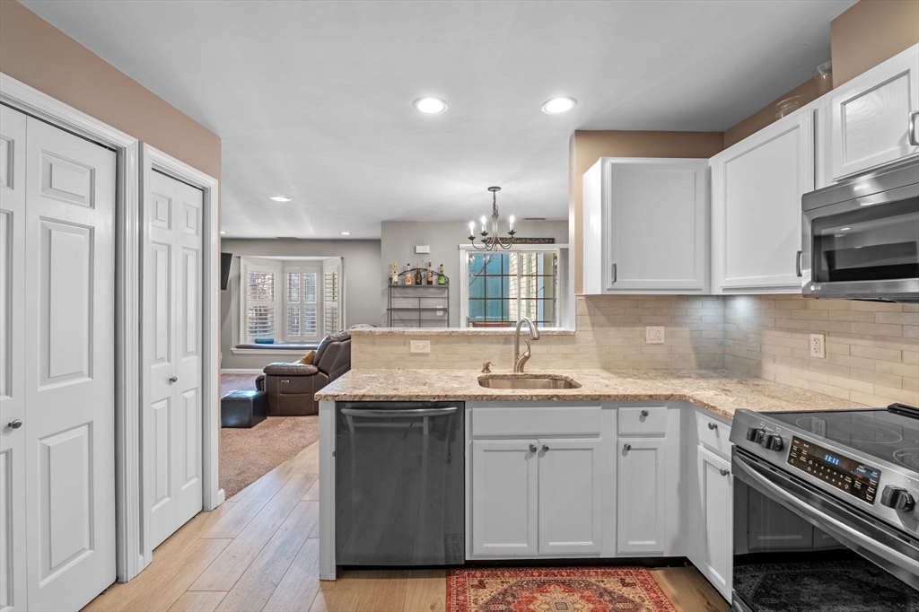 709 Gazebo Circle, Unit 709 Reading, MA 01867 - Photo 15 of 25