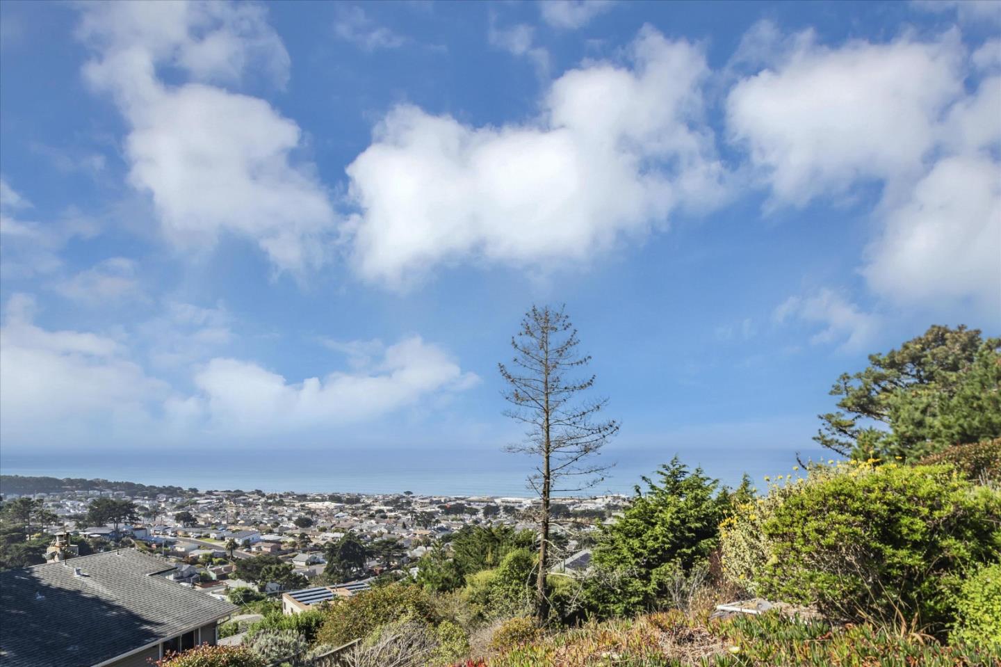 290 Beachview Avenue, Unit 39 Pacifica, CA 94044 - Photo 12 of 63 a view of a lake