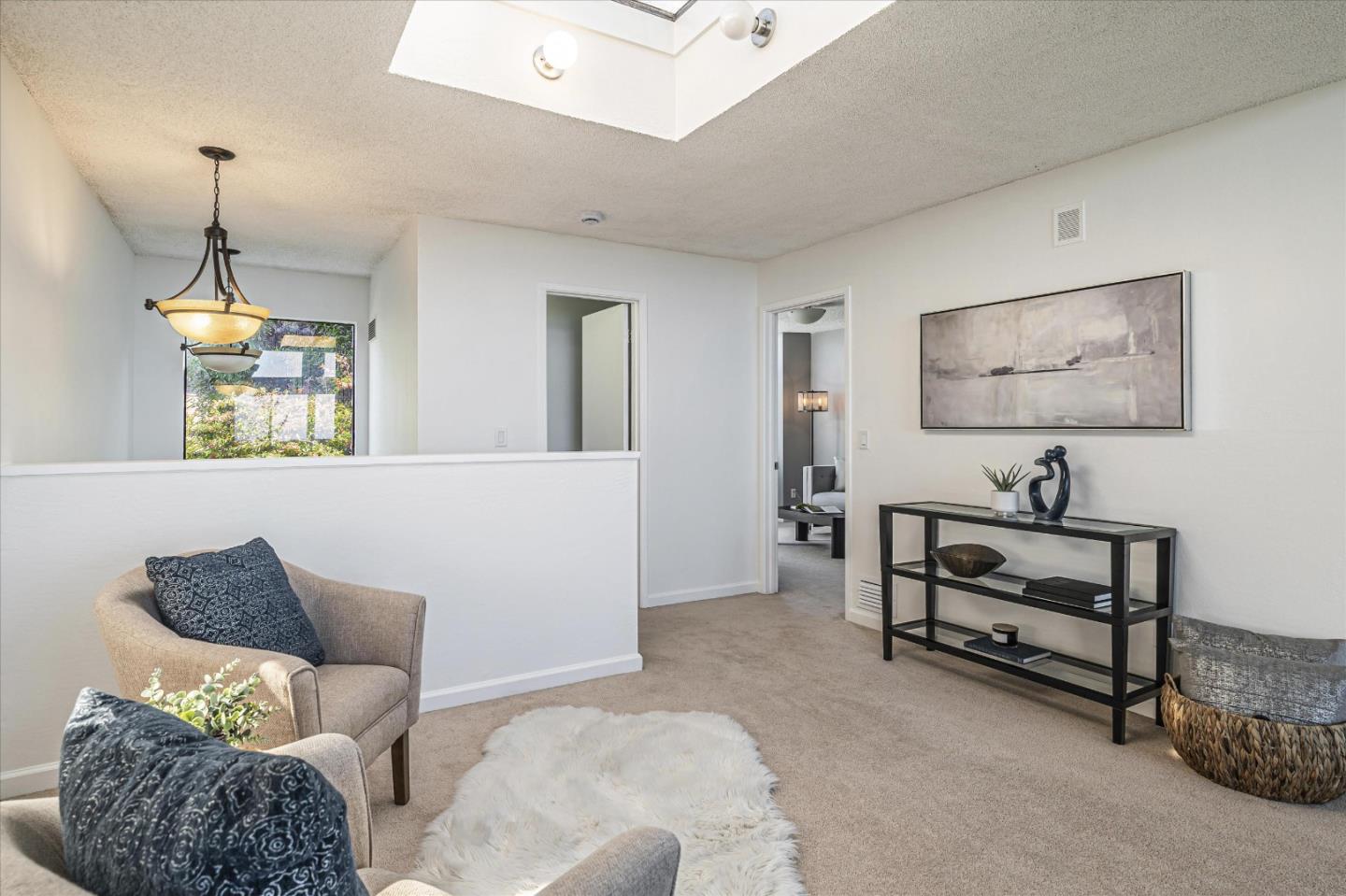 290 Beachview Avenue, Unit 39 Pacifica, CA 94044 - Photo 15 of 63 a living room with furniture and a window