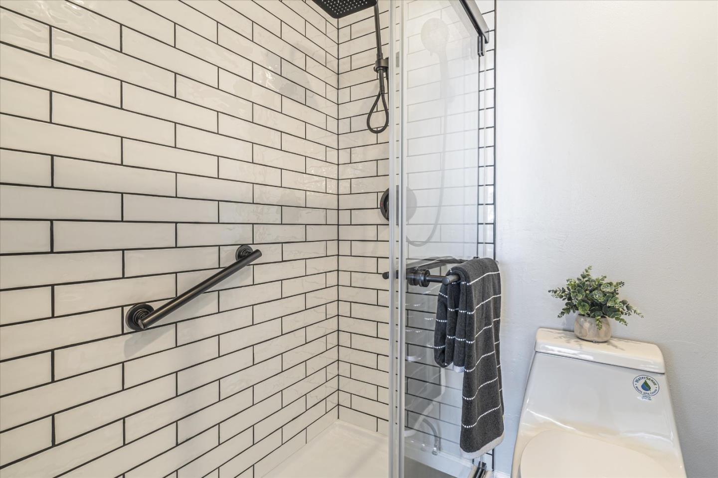 290 Beachview Avenue, Unit 39 Pacifica, CA 94044 - Photo 29 of 63 a bathroom with a shower and a sink
