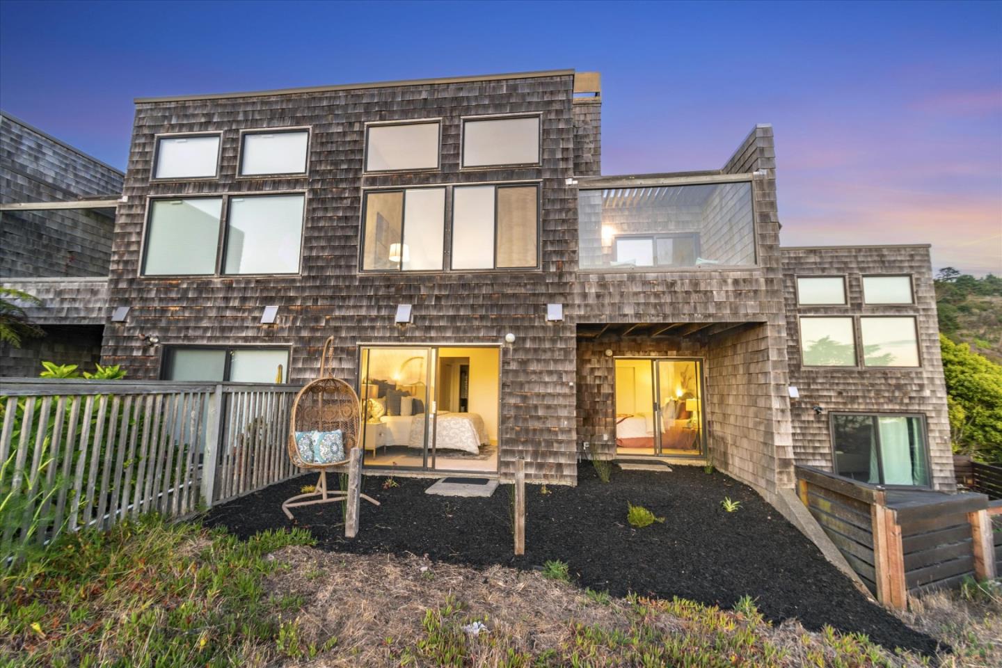 290 Beachview Avenue, Unit 39 Pacifica, CA 94044 - Photo 47 of 63 a front view of a house with a garden