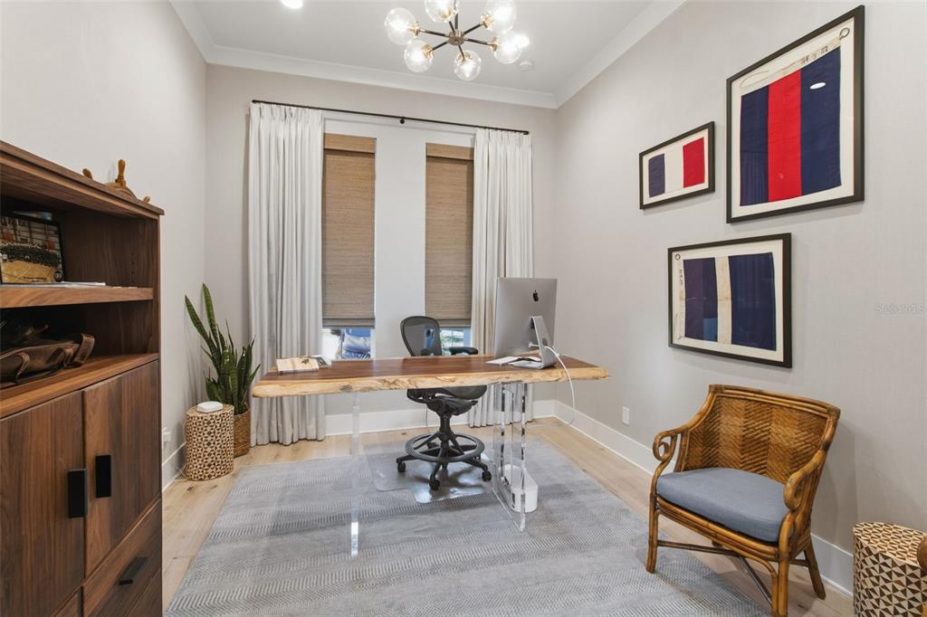 8853 Colonels Court Sarasota, FL 34240 - Photo 12 of 40