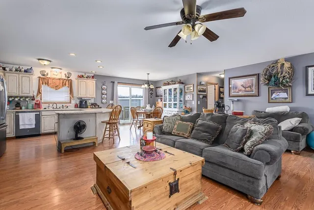 $599,950 | 25276 183rd Street, Leavenworth, KS 66048