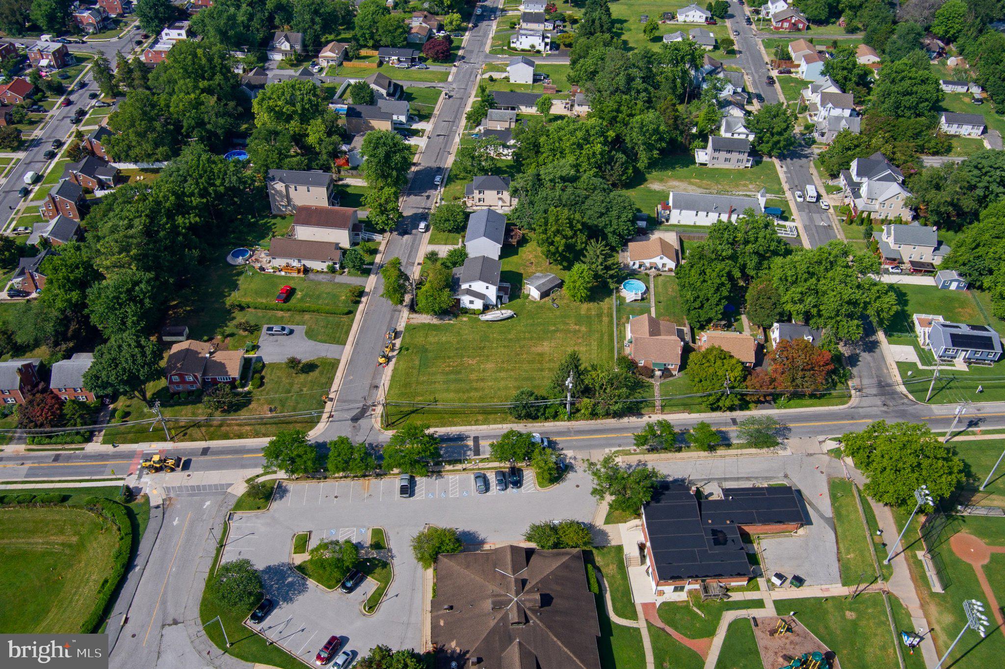 4311 Fullerton Avenue Baltimore, MD 21206 - Photo 14 of 16 Charming suburban landscape from above.