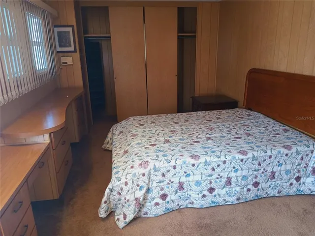 a sign that is on the side of the road