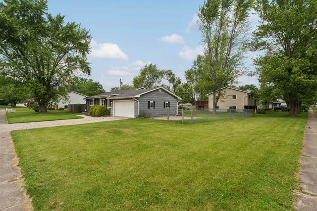$289,900 | 1791 Jeffery Drive, Lowell, IN 46356