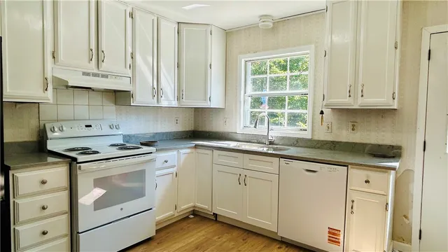 $1,750 | 115 Collins Drive, Oneonta, NY 13820