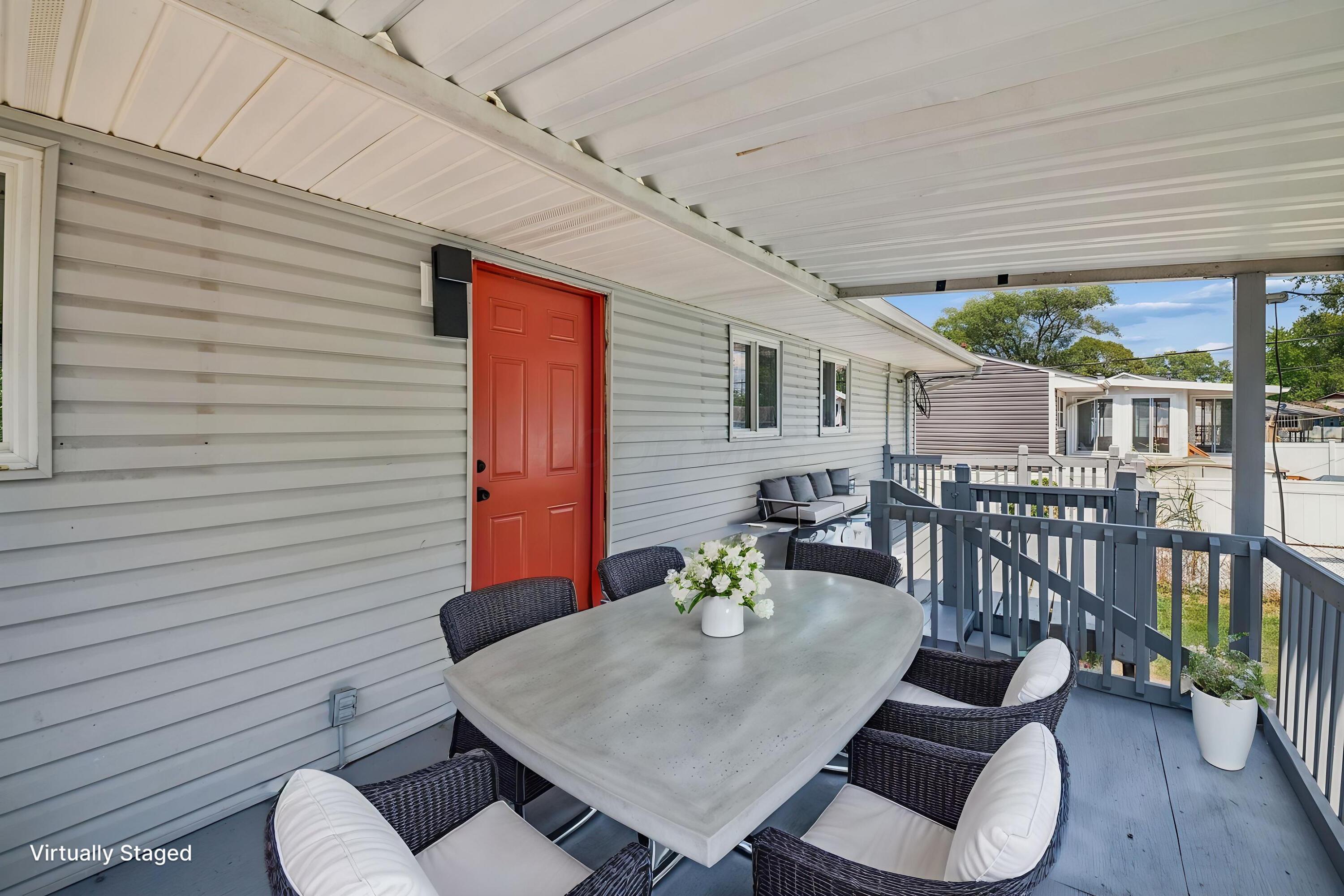 1888 Woodcrest Road Columbus, OH 43232 - Photo 53 of 61 Deck