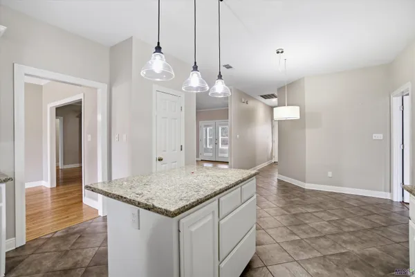 $649,000 | 10375 Old Field Road, St. Francisville, LA 70775