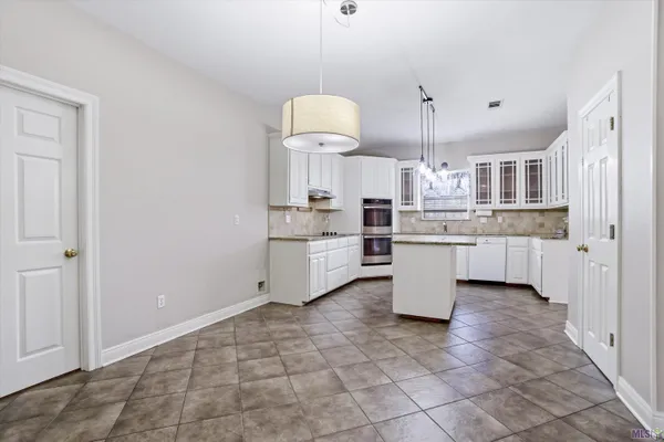 $649,000 | 10375 Old Field Road, St. Francisville, LA 70775