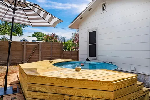 $600,000 | 510 North Orange Street, Fredericksburg, TX 78624