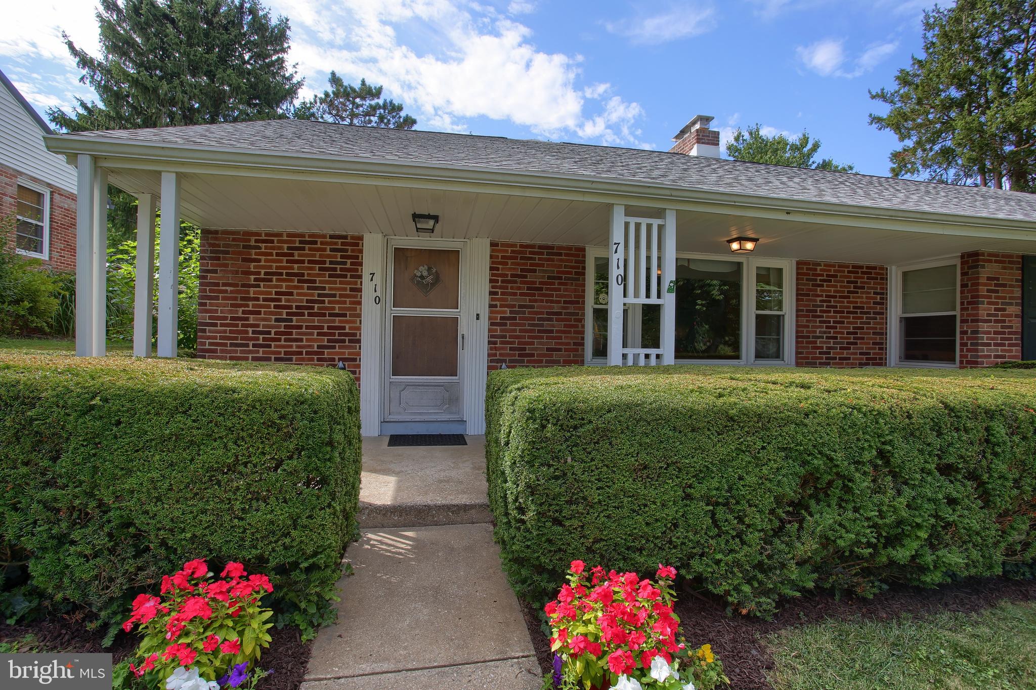 710 Southern Road York, PA 17403 - Photo 3 of 31 Gallery Image 3