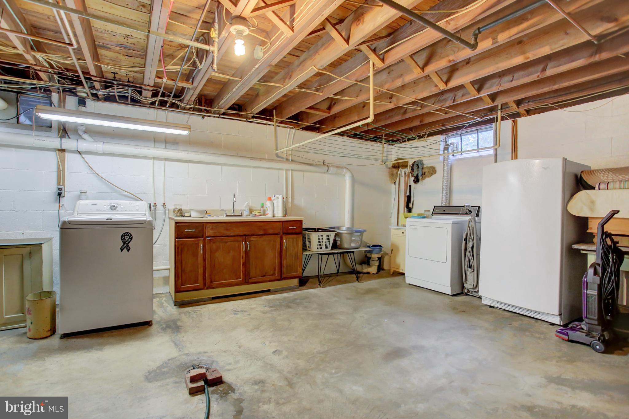 710 Southern Road York, PA 17403 - Photo 23 of 31 Gallery Image 23