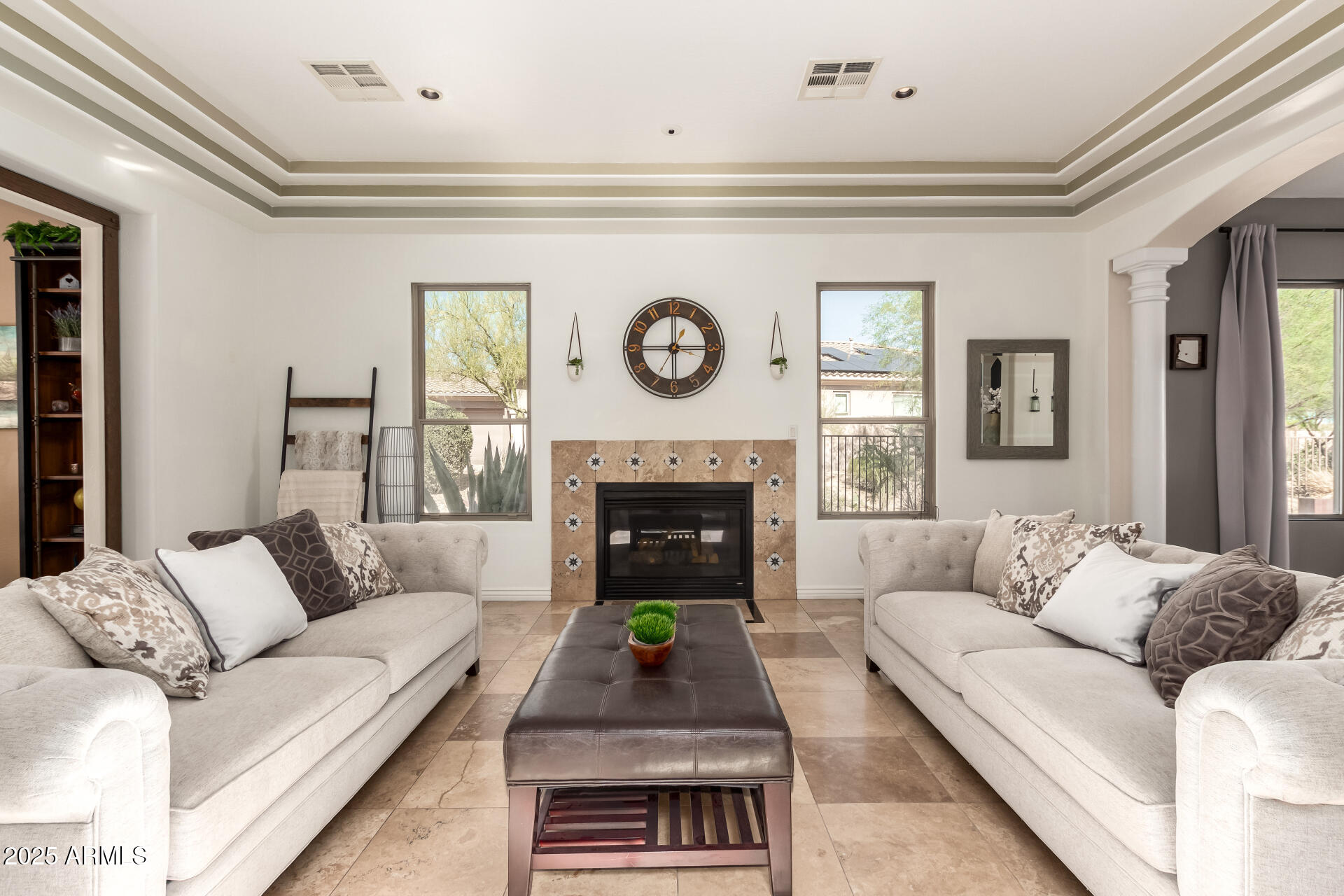 9753 East Suncrest Road Scottsdale, AZ 85262 - Photo 14 of 96 Living Room