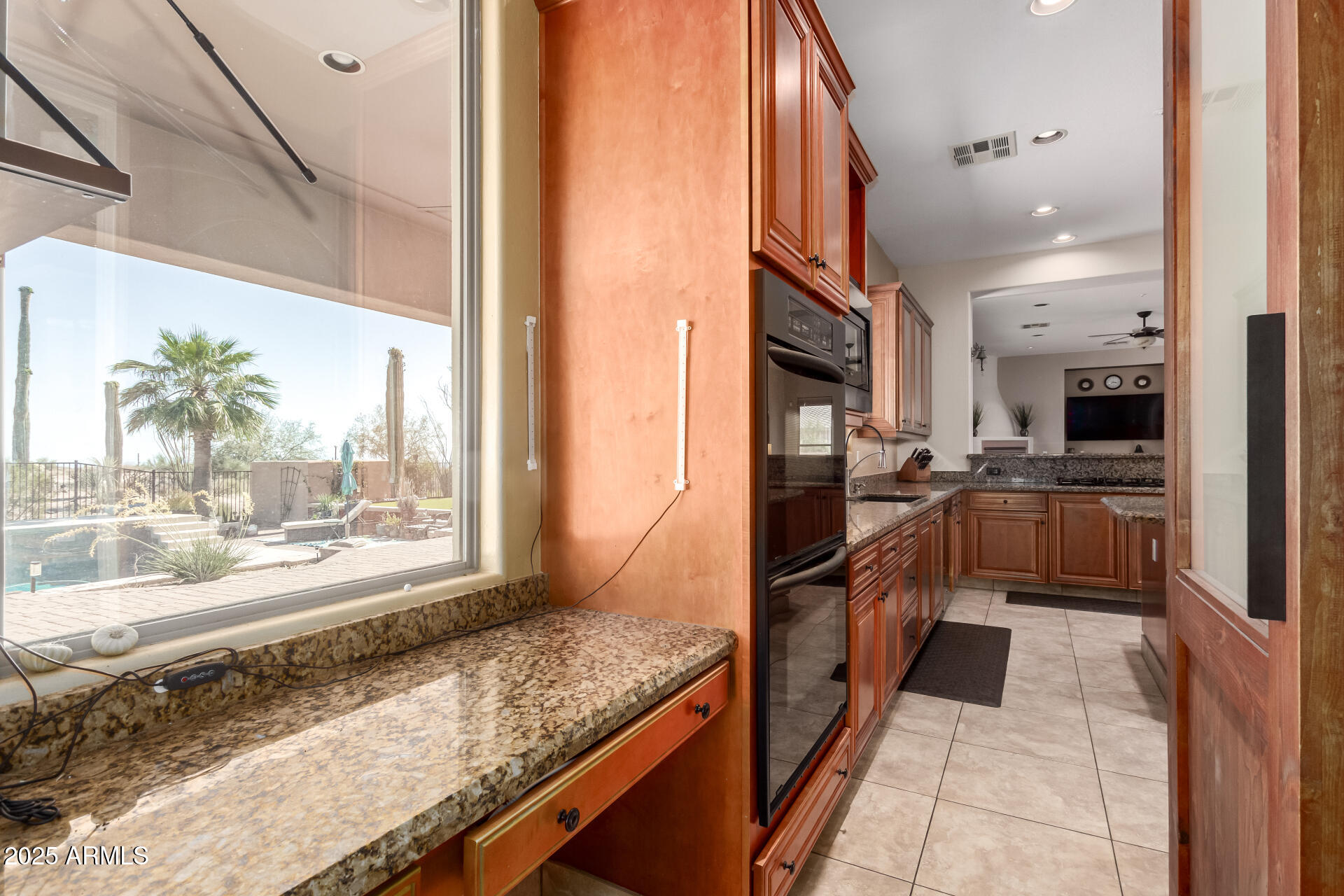 9753 East Suncrest Road Scottsdale, AZ 85262 - Photo 31 of 96 Butler Pantry