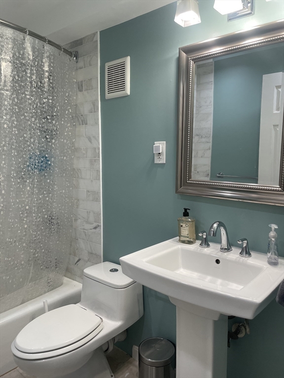 357 Commercial Street, Unit 116 Boston, MA 02109 - Photo 16 of 23